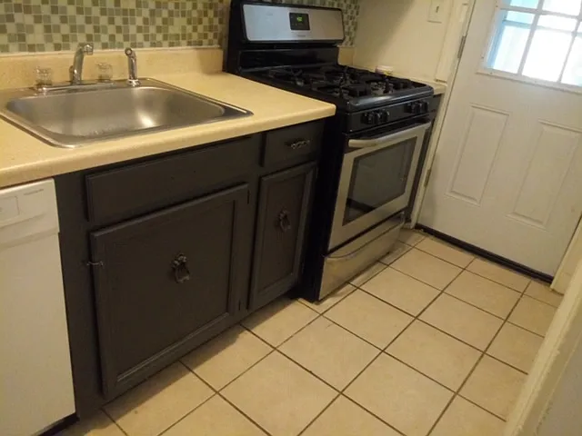 4627 E Capitol St SE — Photo 6