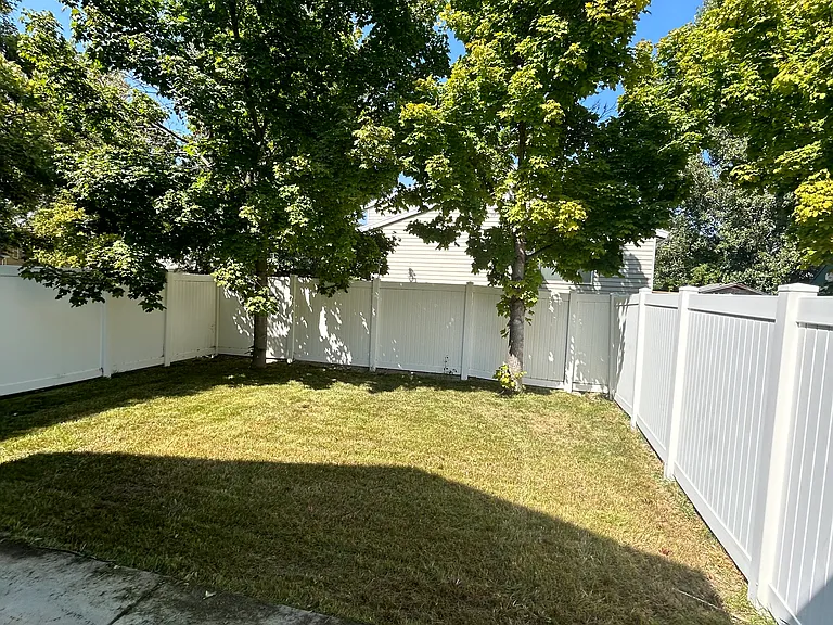 1394 W Stone Meadow Dr — Photo 12