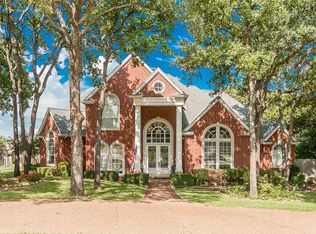 100 Williamsburg Ct, Colleyville, TX 76034