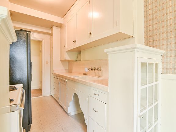 5th image of 1100 N St APT 6A