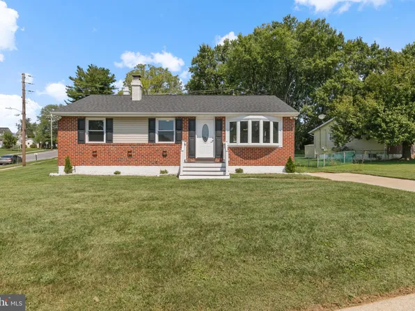 400 Bryanstone Rd, Owings Mills, MD 21117