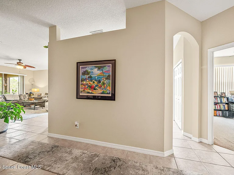 1749 Tullagee Ave — Photo 9