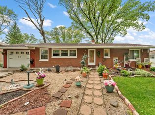 5340 Mary Ann Ln, Merrillville, IN 46410