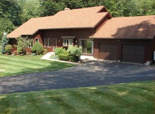 20 Maplewood Dr, East Hampton, CT 06424