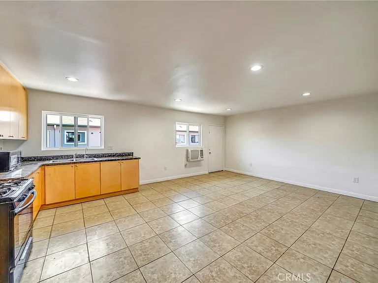 6735 Elmer Ave #19 — Photo 7