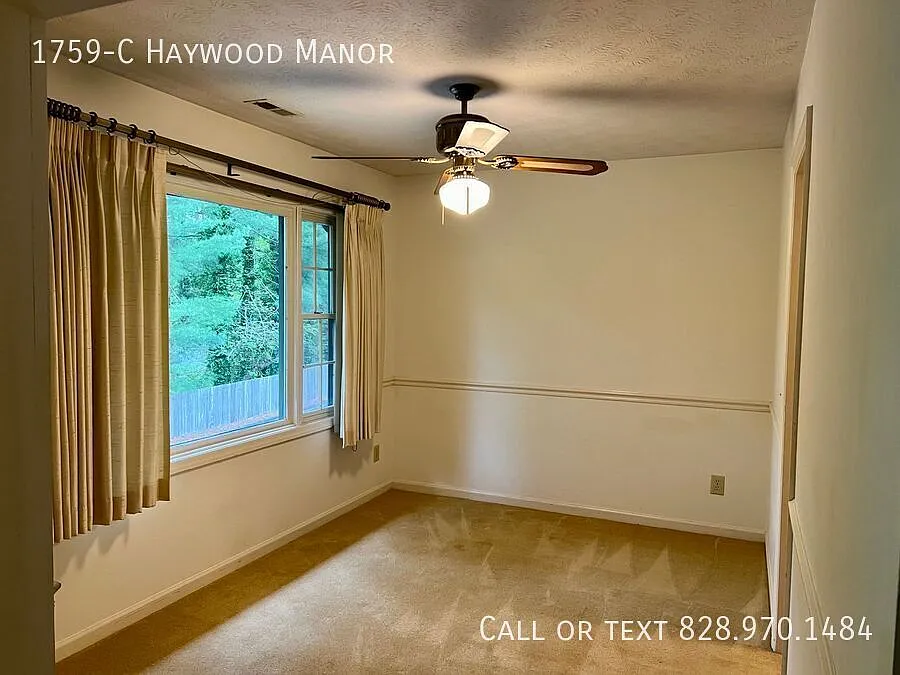 Fantastic 2 Bedroom in Amazing Location! — Photo 3