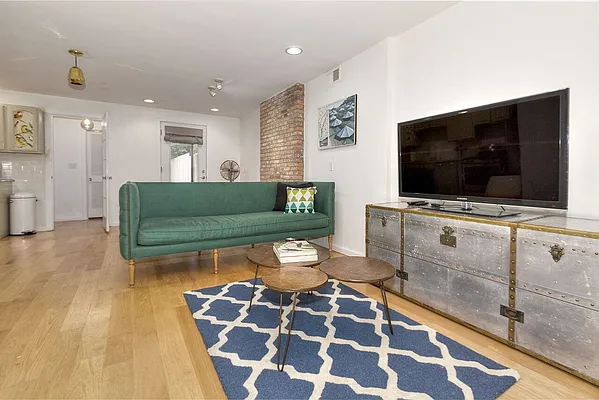 Sold by Corcoran | media 24