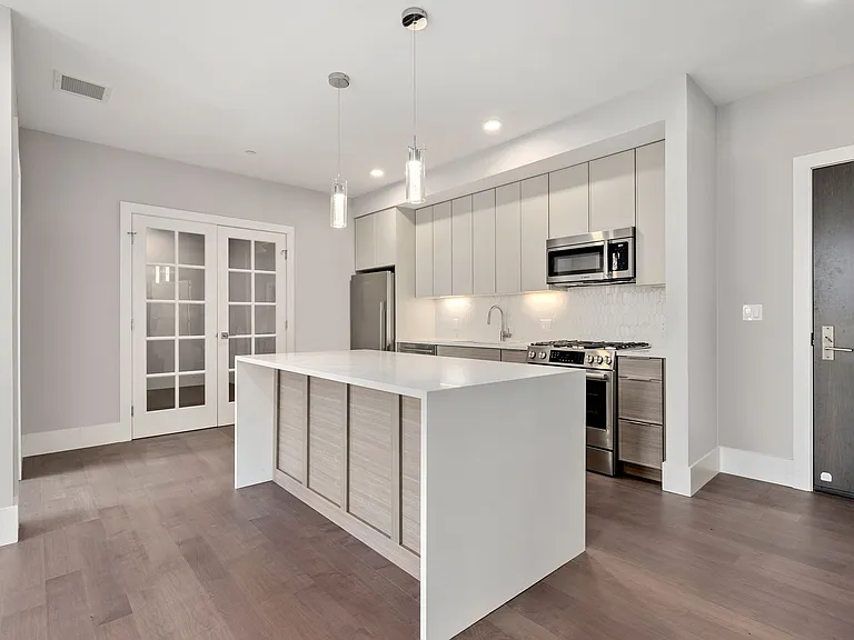 3193 Washington Street — Photo 43