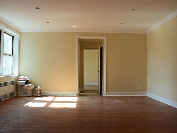 4th image of 134-33 Blossom Ave #2