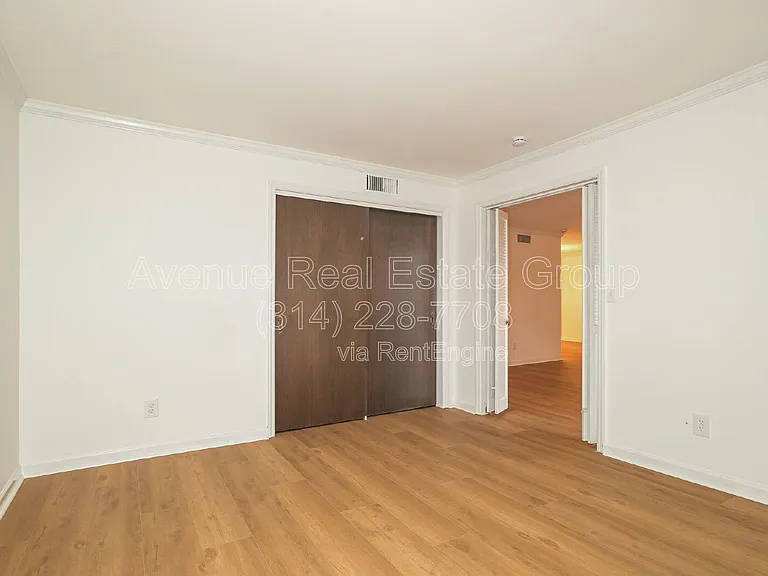 590 Sarah Ln #301 — Photo 22