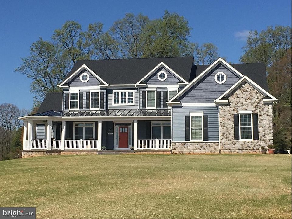 1st image of 2920 Rolling Green Dr