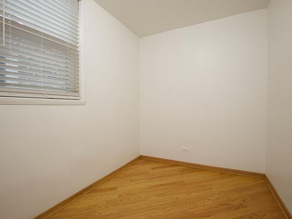 3rd image of 2626 W Superior St #2
