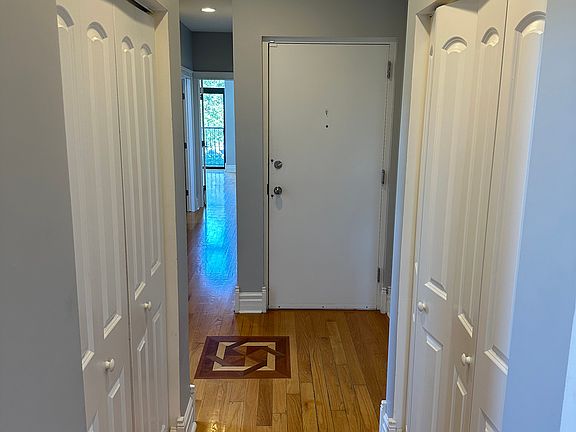 3rd image of 1135 W Chicago Ave #3E