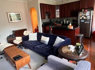 2032 Spruce St APT 3F, Philadelphia, PA 19103