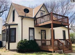 321 W Krehbiel St, Moundridge, KS 67107