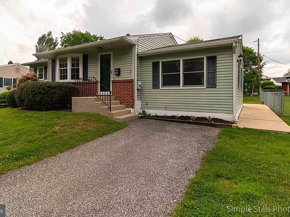 2nd image of 108 Phyllis Dr