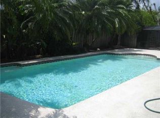 13952 SW 74th Ter, Miami, FL 33183