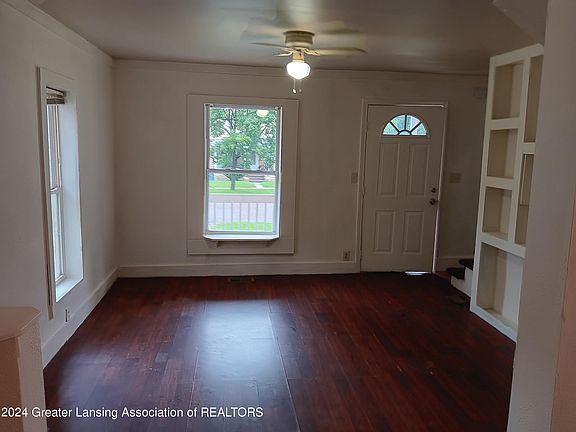 5th image of 1315 W Ionia St