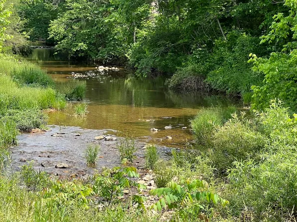 P B & C Pr Off My Lane, Mammoth Spring, AR 72554