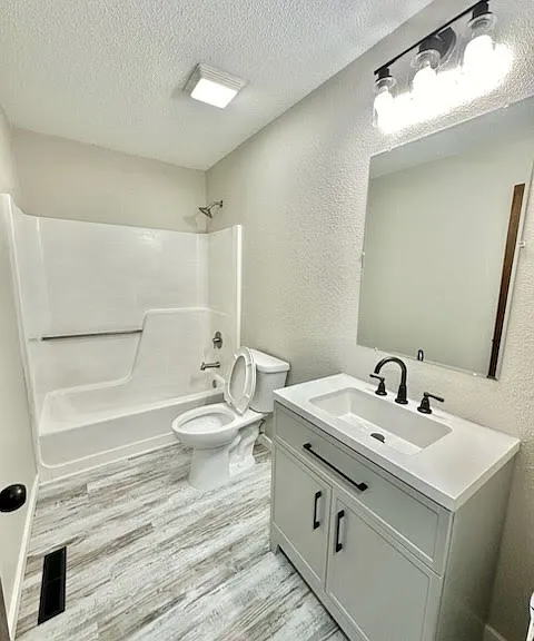 5117 SW 13th St — Photo 7