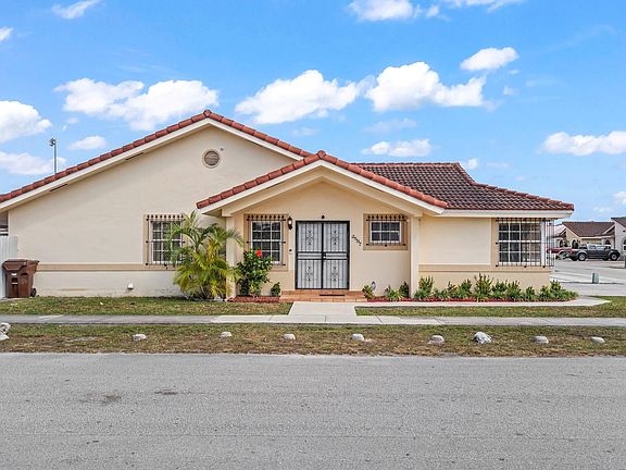 2nd image of 2597 W 73rd Place