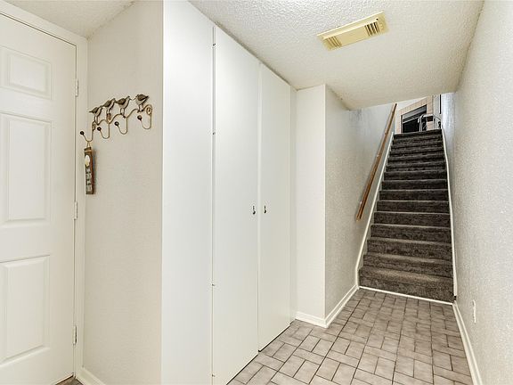 3rd image of 19 Dana Dr #B