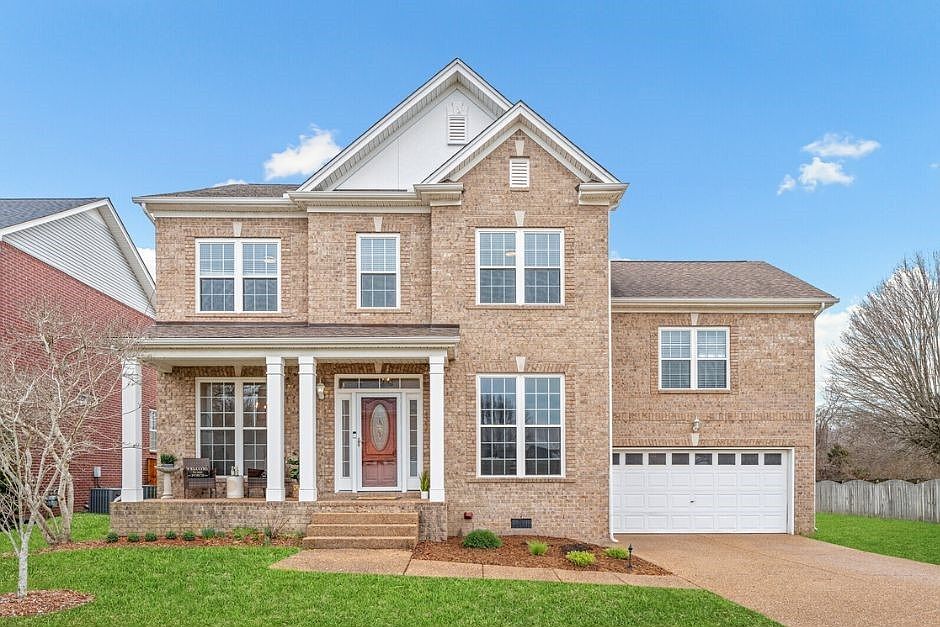 1st image of 252 Wisteria Dr