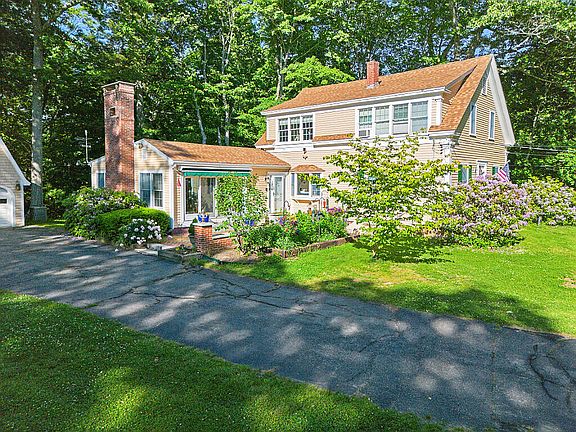 4th image of 251 Cedar Grove Road