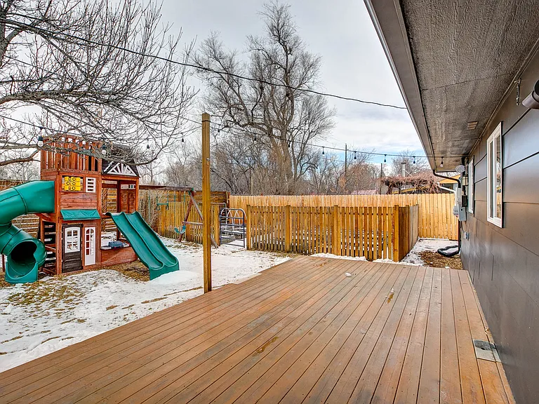 513 Sunrise Ln — Photo 17