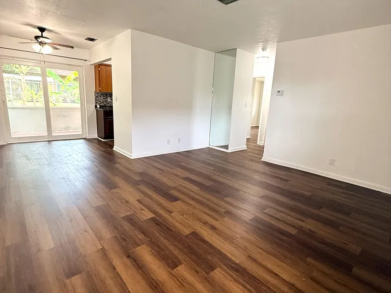 4001 NW 31st Ave #4 — Photo 5