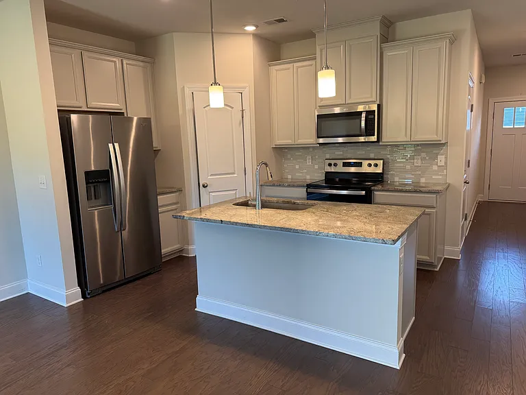 958 Oak Ridge Ln #958 — Photo 5