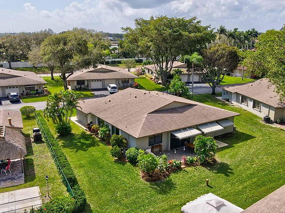 2nd image of 1563 Palmland Drive