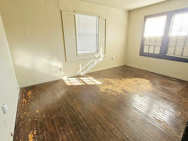 1211 N 9th St — Photo 6