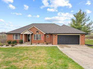 3032 Woodfield Cir, Richmond, KY 40475