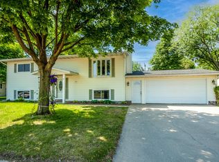 712 Quincy St, Onalaska, WI 54650