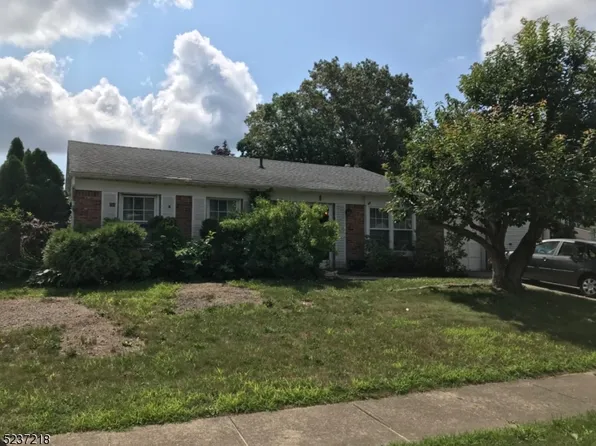 8 Windward Dr, Barnegat Twp., NJ 08005