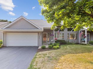804 Metz Ln, Rockton, IL 61072