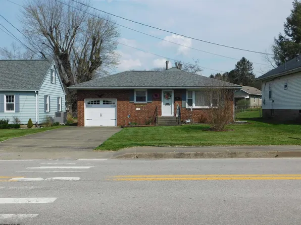 320 Johnson Ave, Bridgeport, WV 26330