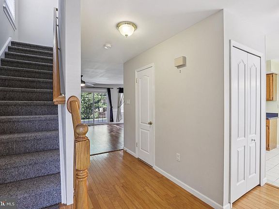 4th image of 6200 Rolling Hill Dr