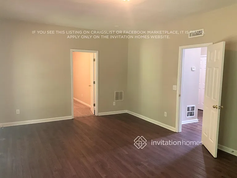 3670 McGuire Close NW — Photo 7