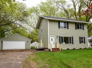 5308 Quincy St, Mounds View, MN 55112