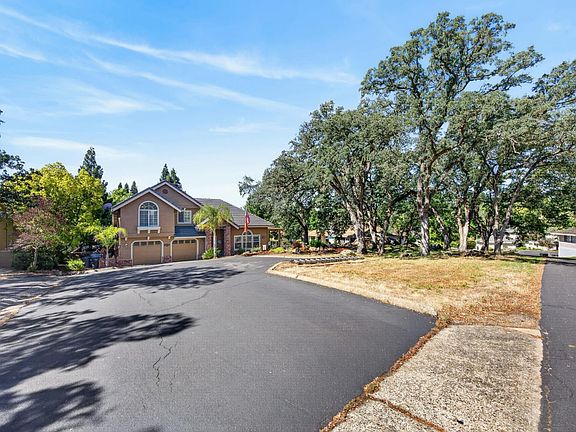 5th image of 6814 Brisa Ln