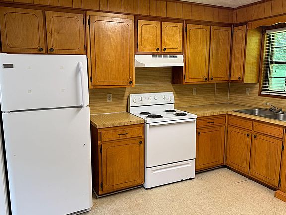 4th image of 216 Hilltop Dr #2