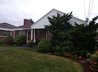 8056 27th Ave NW, Seattle, WA 98117