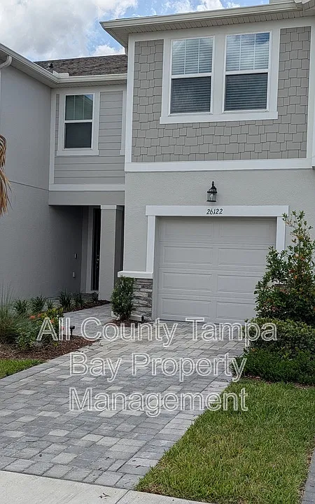 26122 Fantasy Sky Ln