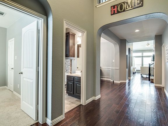 4th image of 2385 Elm Valley Dr