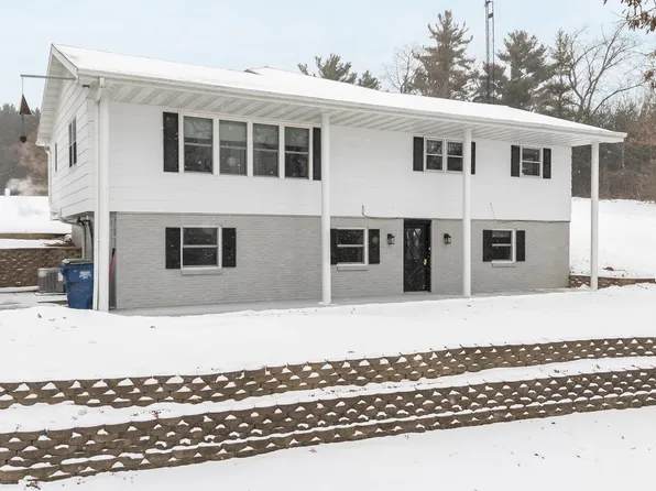 9866 Highway 22, Waupaca, WI 54981