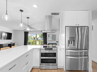 1039 NW 8th St, Boca Raton, FL 33486