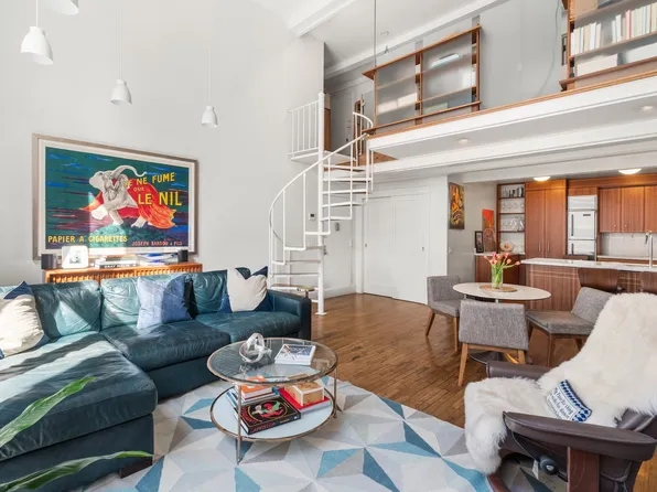 31 West 16th Street image 3 of 7