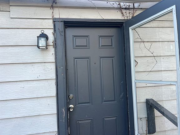 4th image of 4509 Sandage Ave